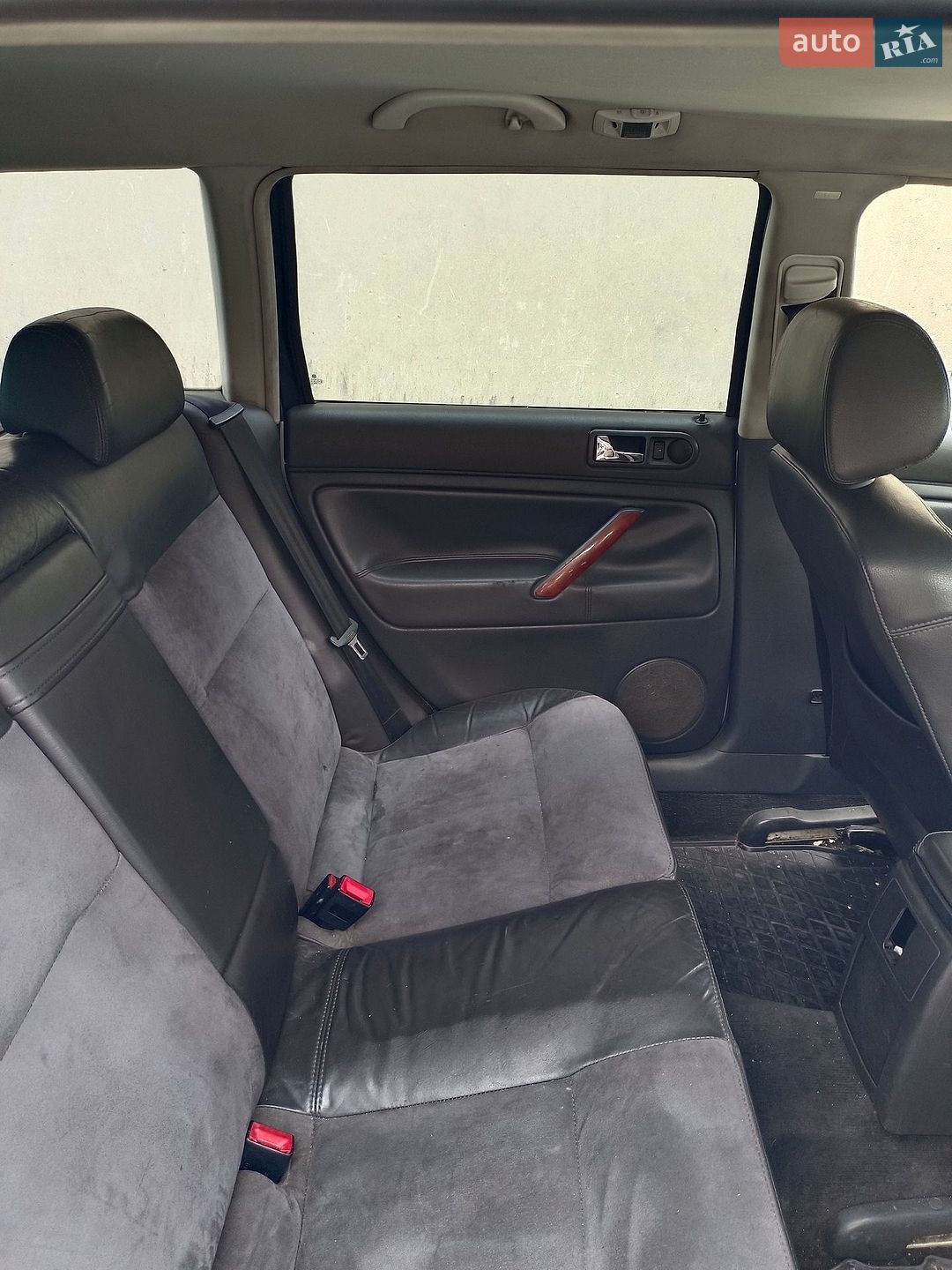 Volkswagen Passat 2004 VIN WVWZZZ3BZ4E282933 фото оголошення 3 з 6