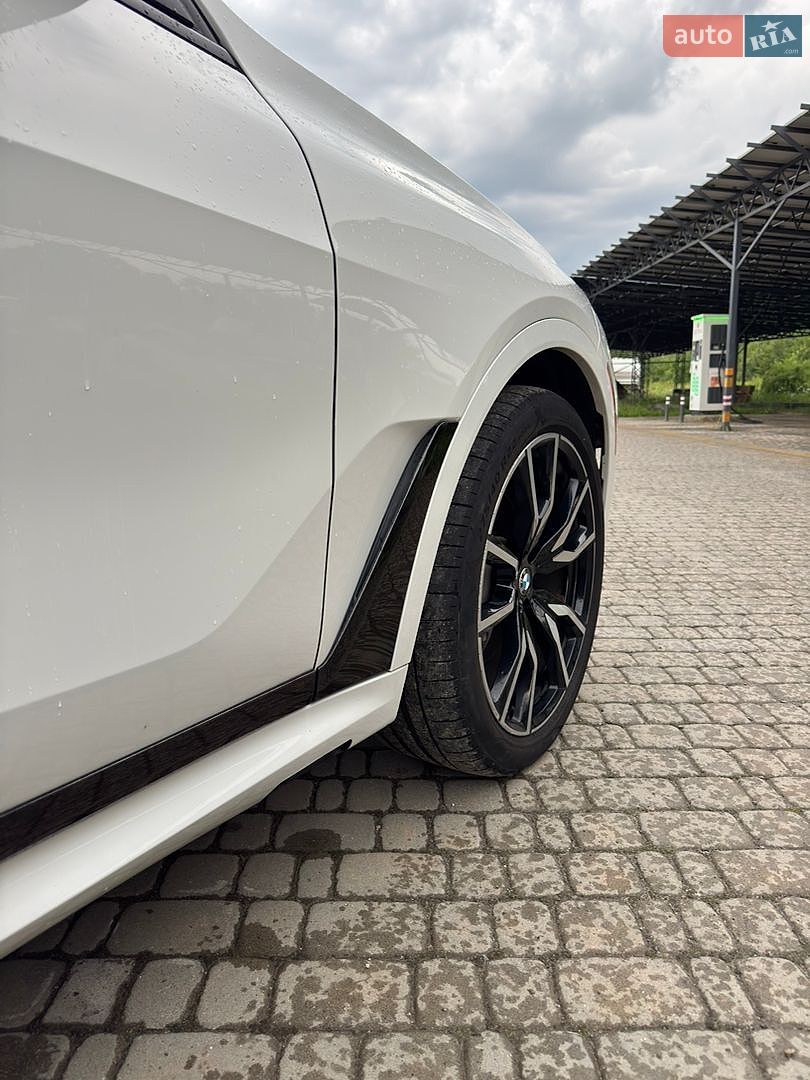 BMW X7 2019 VIN 5UXCX4C58KLS37438 фото оголошення 10 з 39