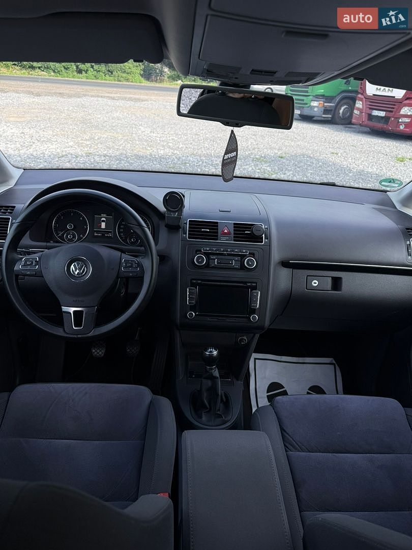 Volkswagen Touran 2011 VIN WVGZZZ1TZCW055400 фото оголошення 22 з 31