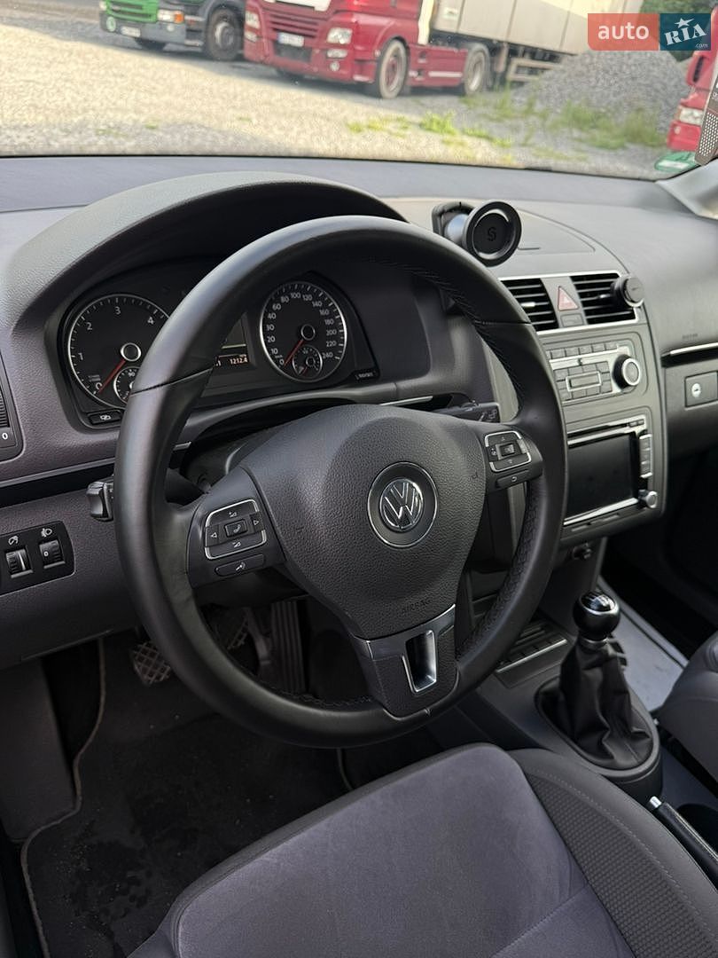 Volkswagen Touran 2011 VIN WVGZZZ1TZCW055400 фото оголошення 23 з 31
