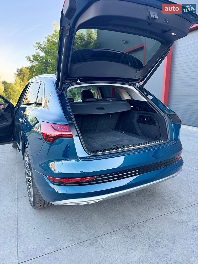 Audi e-tron 2019 VIN WAUZZZGEXLB007563 фото оголошення 6 з 20