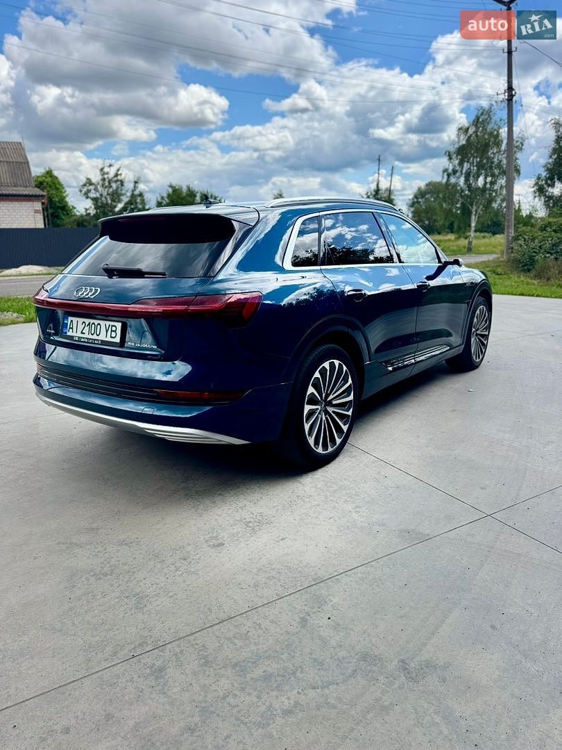 Audi e-tron 2019 VIN WAUZZZGEXLB007563 фото оголошення 4 з 20