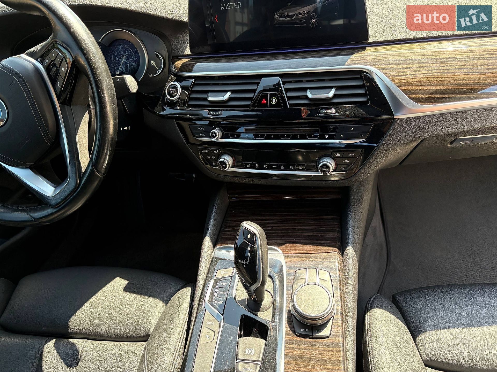 BMW 5 Series 2019 VIN WBAJA9C57KB399054 фото оголошення 19 з 20