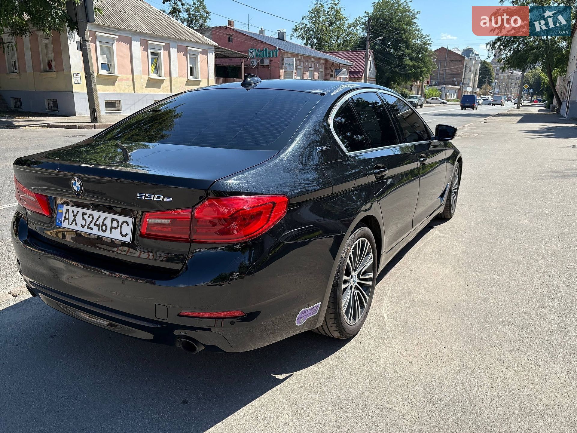 BMW 5 Series 2019 VIN WBAJA9C57KB399054 фото оголошення 6 з 20