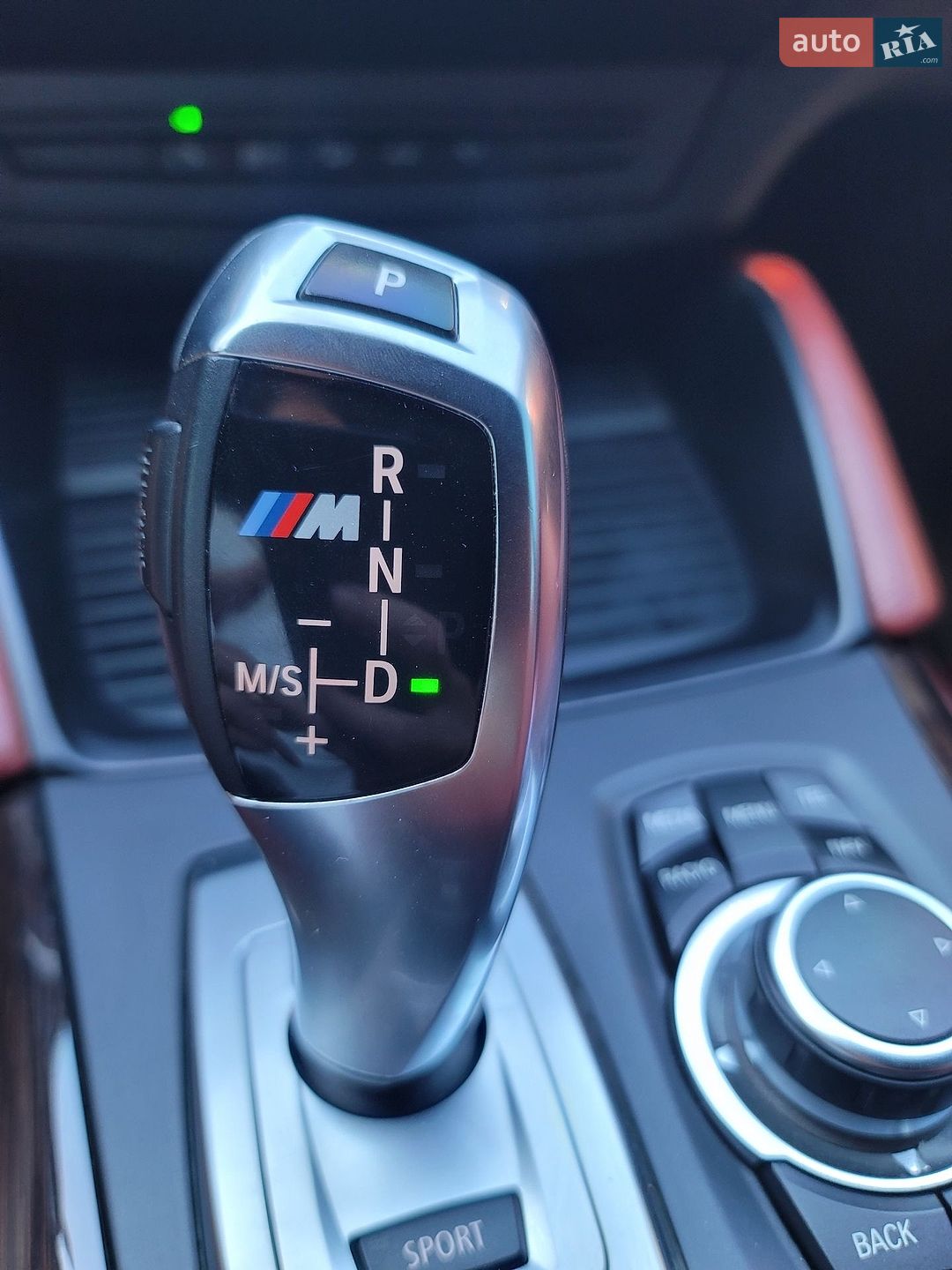 BMW X6 2013 VIN WBAFH810300B62236 фото оголошення 30 з 43