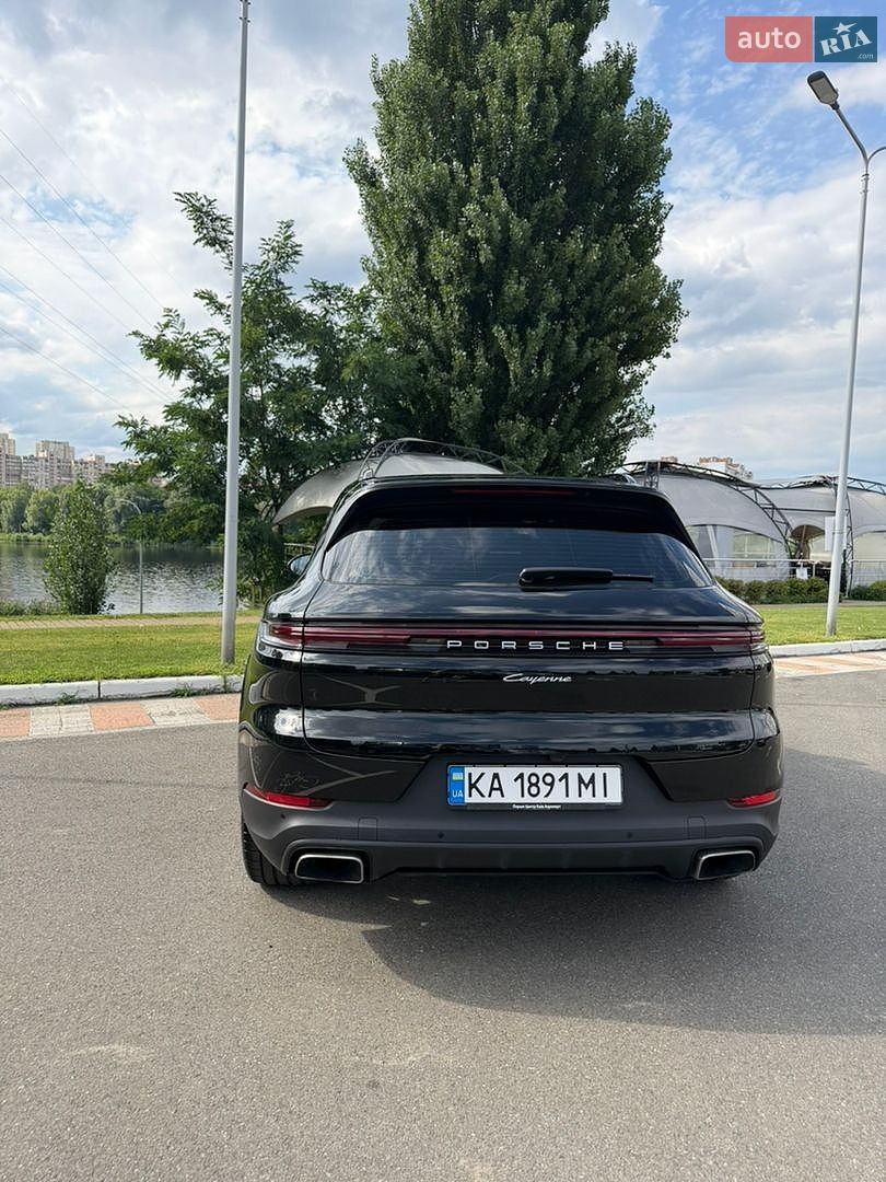 Porsche Cayenne 2023 VIN WP1ZZZ9YZRDA02140 фото оголошення 4 з 30