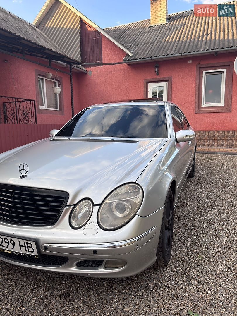 Mercedes-Benz E-Class 2005 VIN WDB2110061A902260 фото оголошення 2 з 12