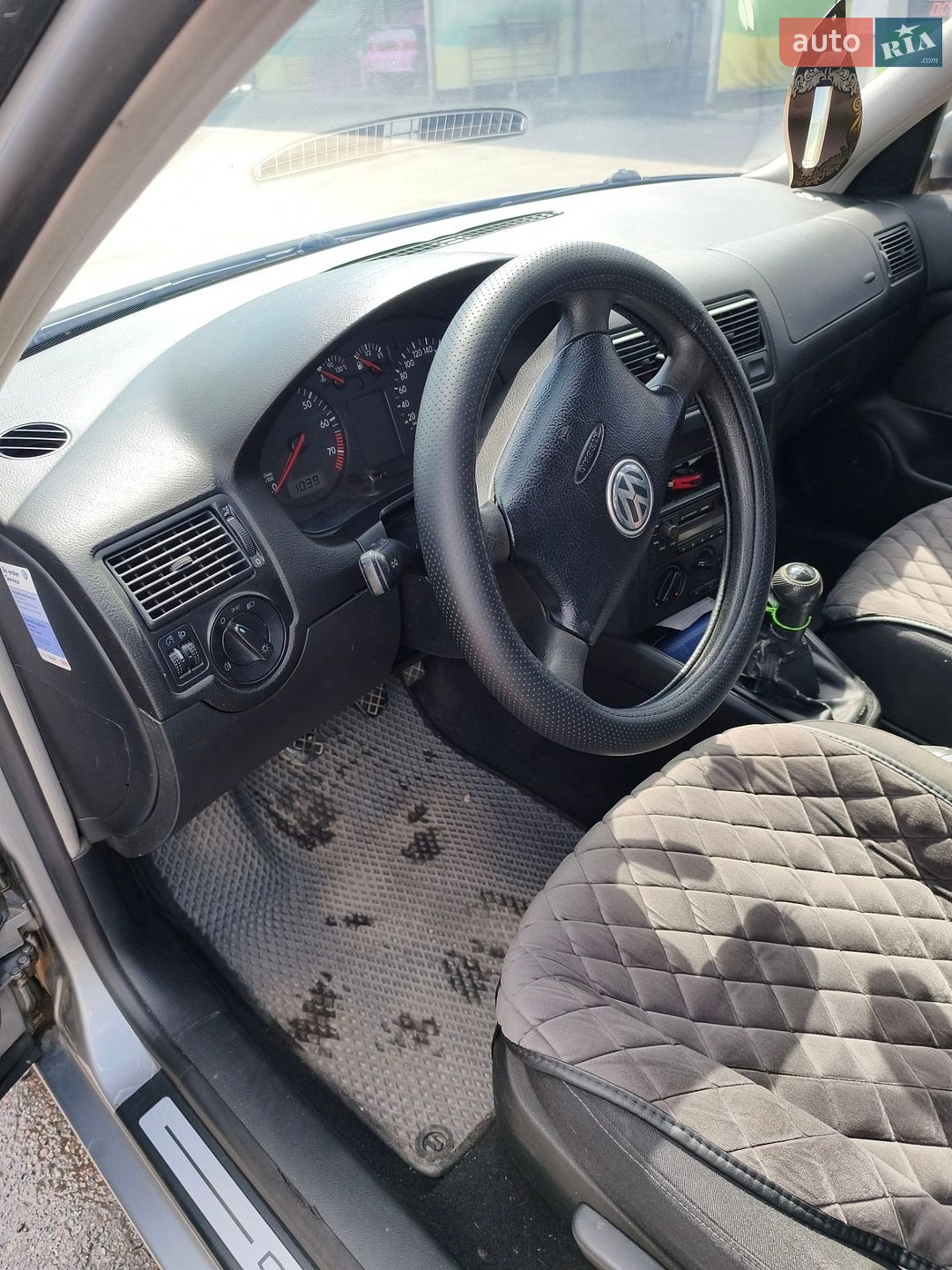 Volkswagen Golf 2004 VIN WVWZZZ1JZ4W160344 фото оголошення 20 з 37