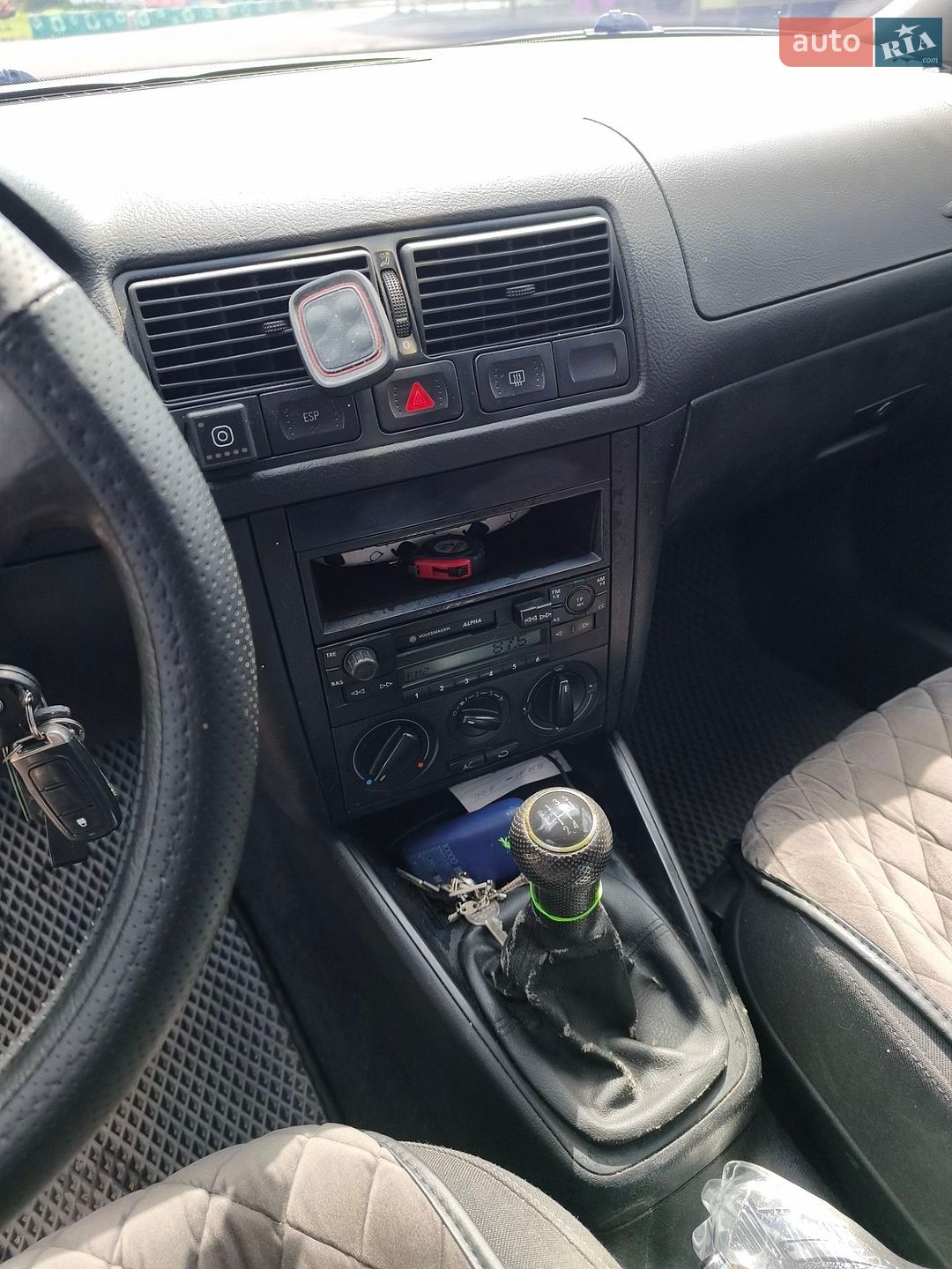 Volkswagen Golf 2004 VIN WVWZZZ1JZ4W160344 фото оголошення 21 з 37