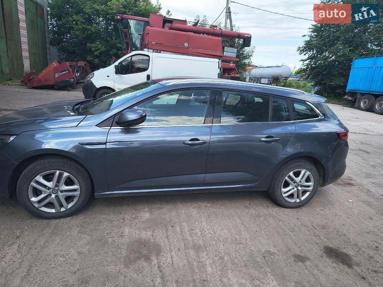 Renault Megane 2016 VIN VF1RFB00356373036 фото оголошення 2 з 8
