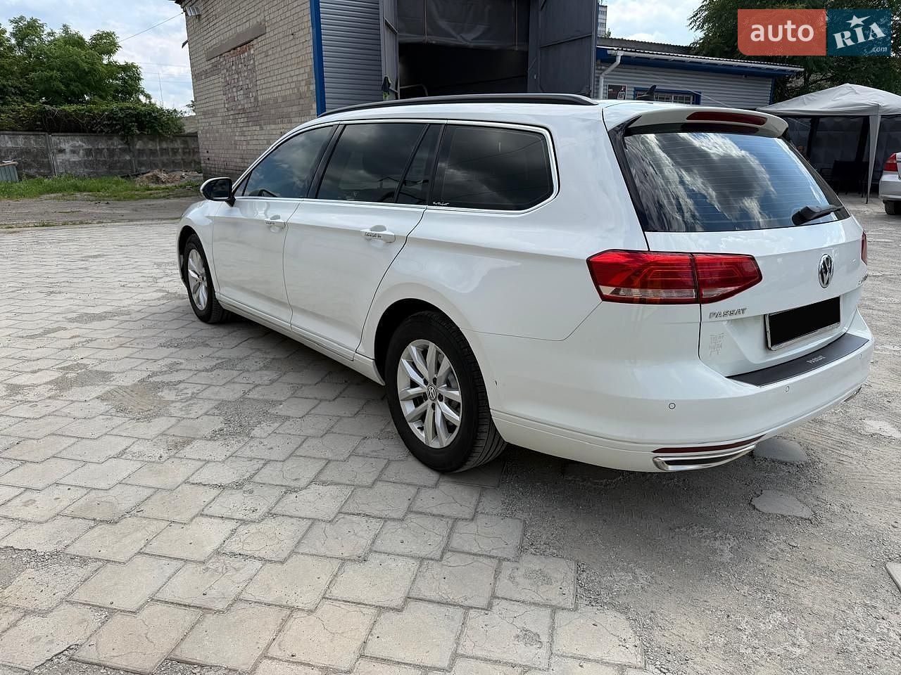 Volkswagen Passat 2015 VIN WVWZZZ3CZFE464875 фото оголошення 2 з 10