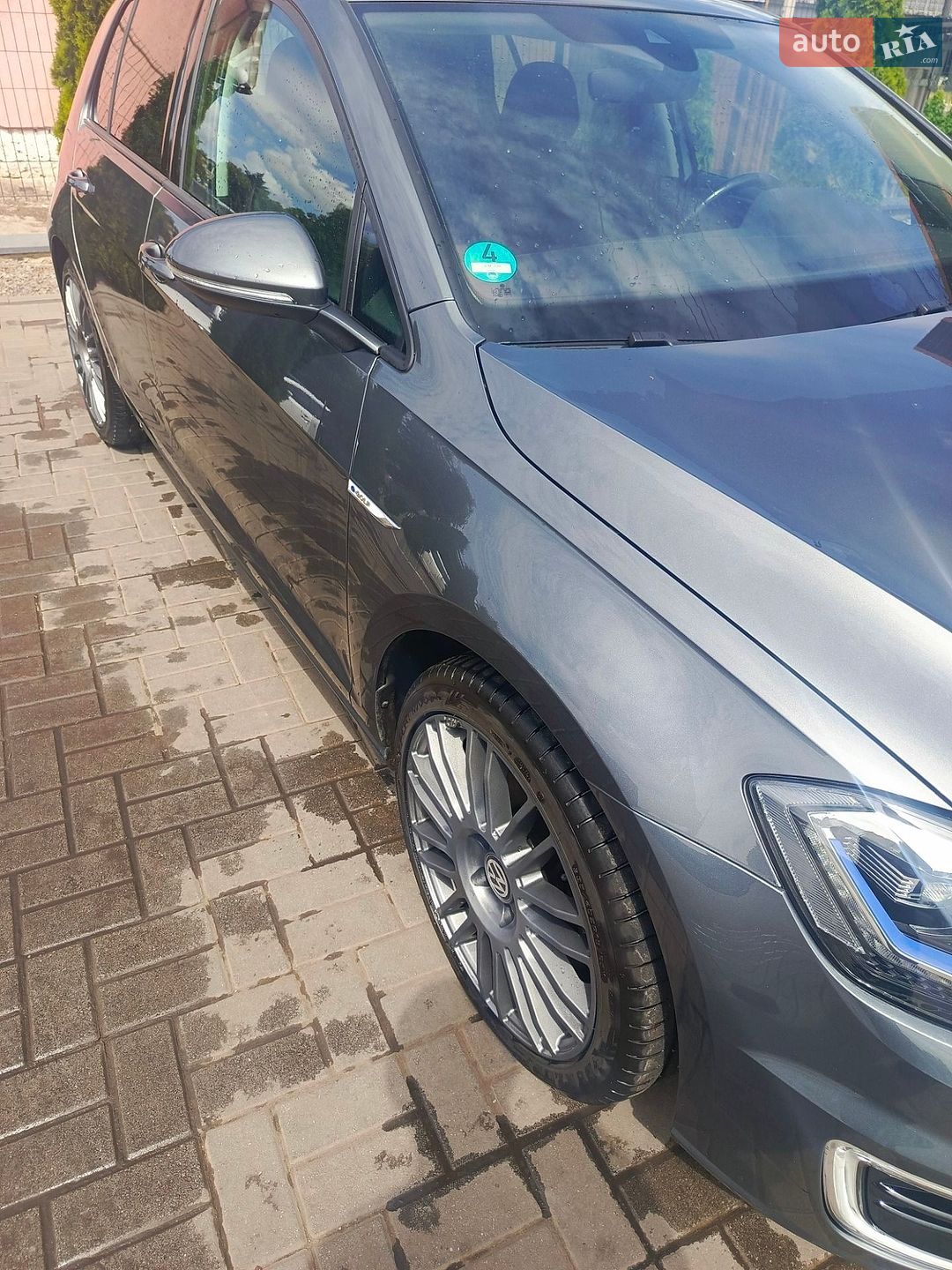 Volkswagen e-Golf 2018 VIN WVWZZZAUZJW909682 фото оголошення 35 з 43