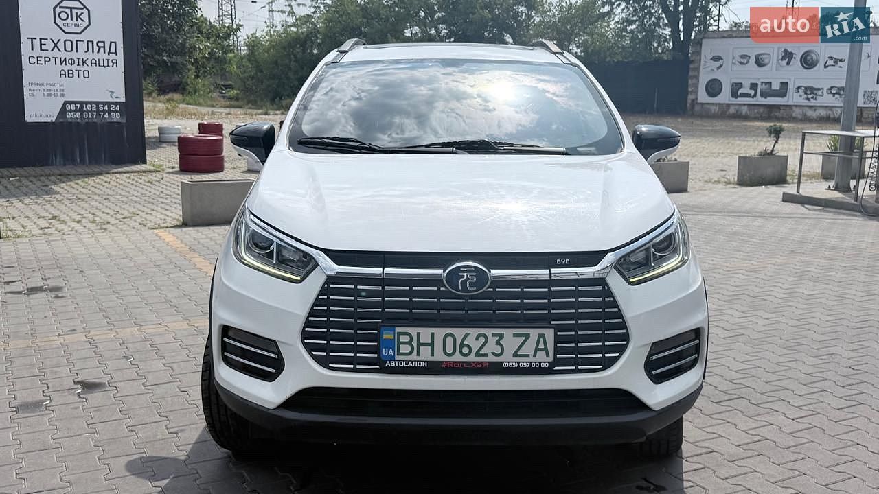BYD Yuan 2018 VIN LC0CE4DC1J0147557 фото оголошення 2 з 27