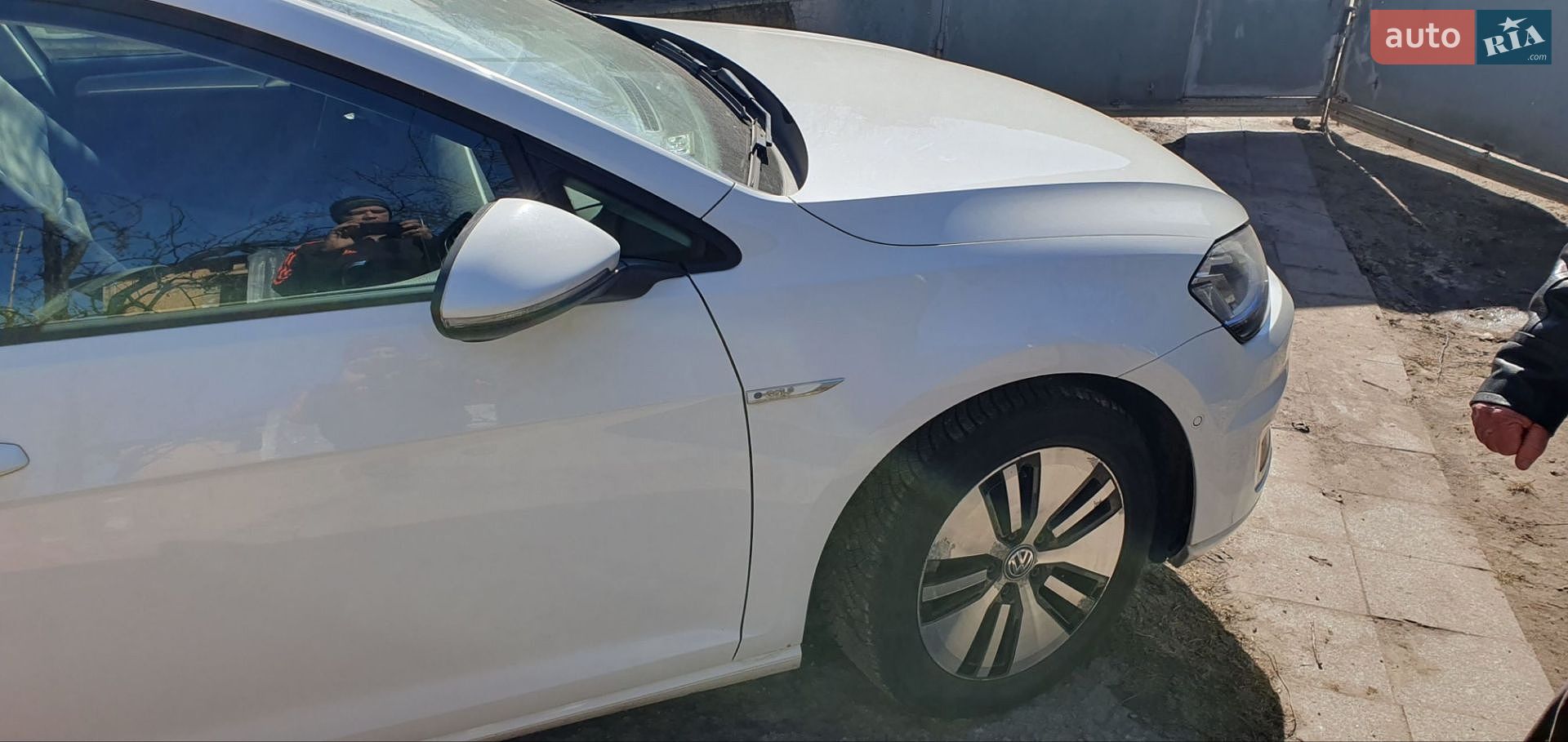 Volkswagen e-Golf 2014 VIN WVWZZZAUZFW901393 фото оголошення 10 з 18