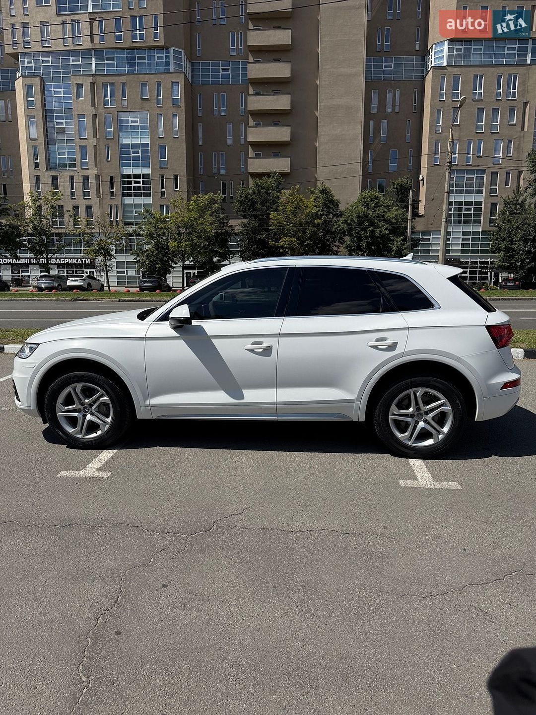 AUDI Audi Q5 2018 VIN WA1BNAFY9J2215468 фото оголошення 8 з 43