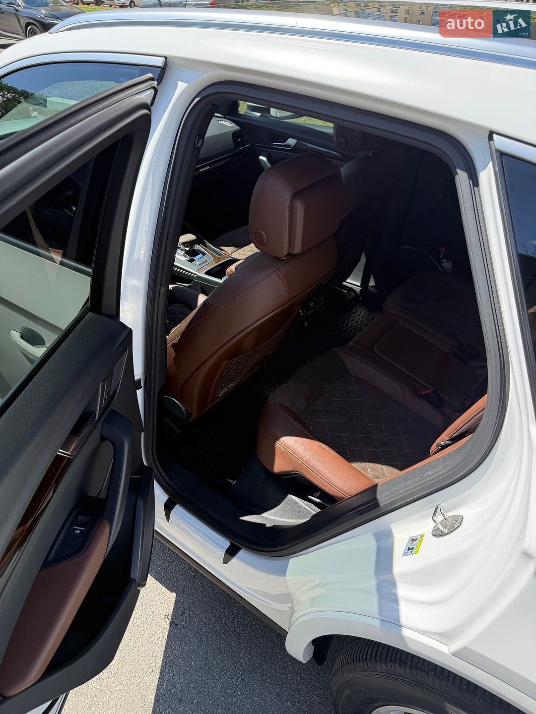 AUDI Audi Q5 2018 VIN WA1BNAFY9J2215468 фото оголошення 36 з 43