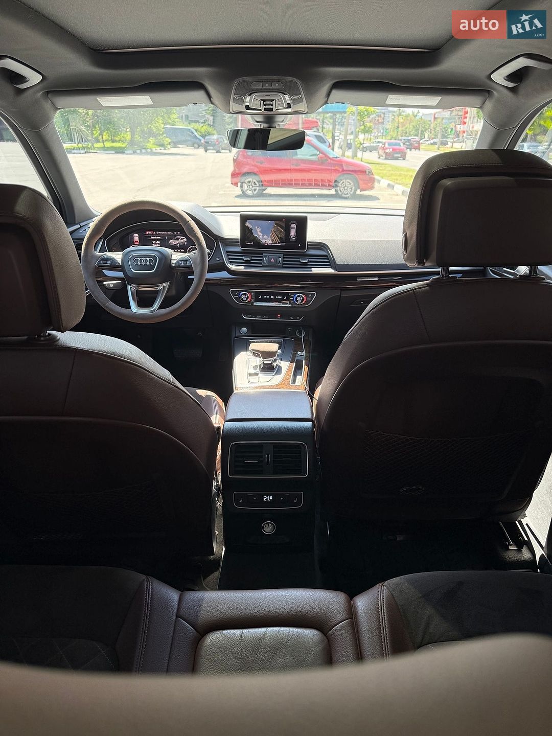 AUDI Audi Q5 2018 VIN WA1BNAFY9J2215468 фото оголошення 39 з 43