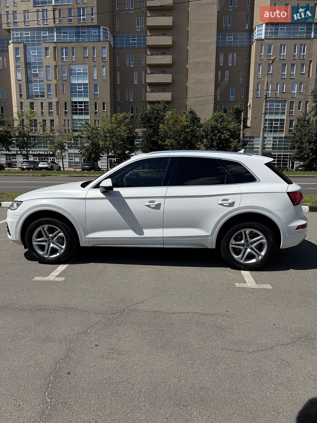AUDI Audi Q5 2018 VIN WA1BNAFY9J2215468 фото оголошення 19 з 43