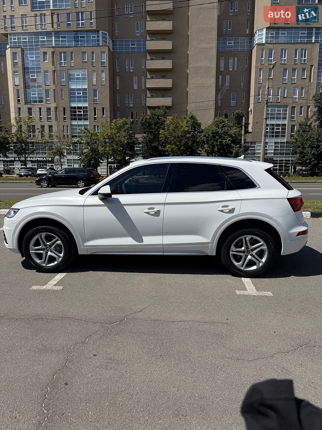 AUDI Audi Q5 2018 VIN WA1BNAFY9J2215468 фото оголошення 26 з 43