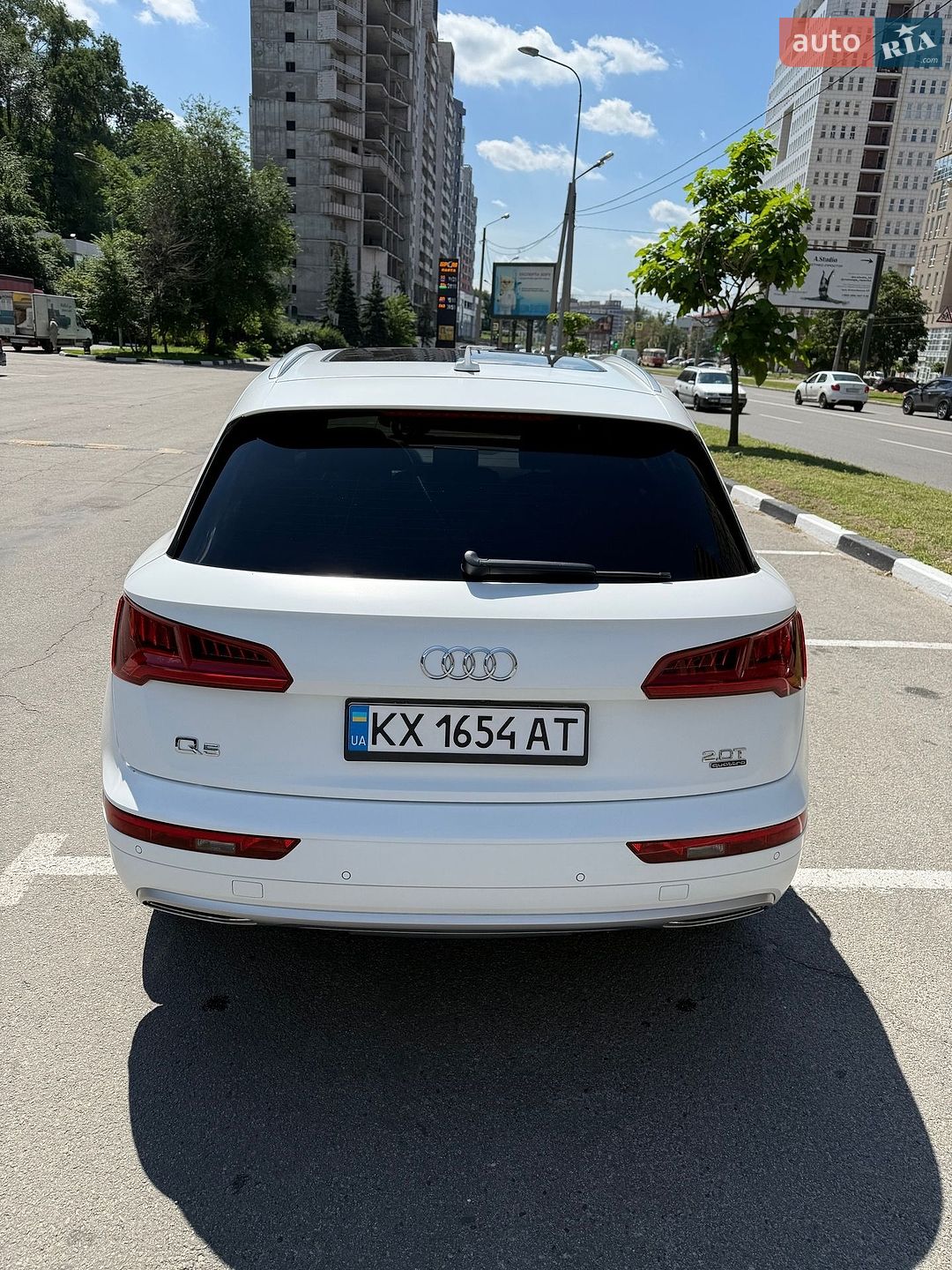 AUDI Audi Q5 2018 VIN WA1BNAFY9J2215468 фото оголошення 24 з 43