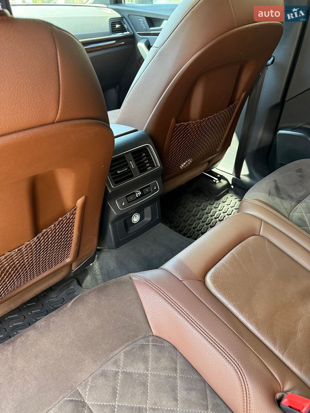 AUDI Audi Q5 2018 VIN WA1BNAFY9J2215468 фото оголошення 28 з 43