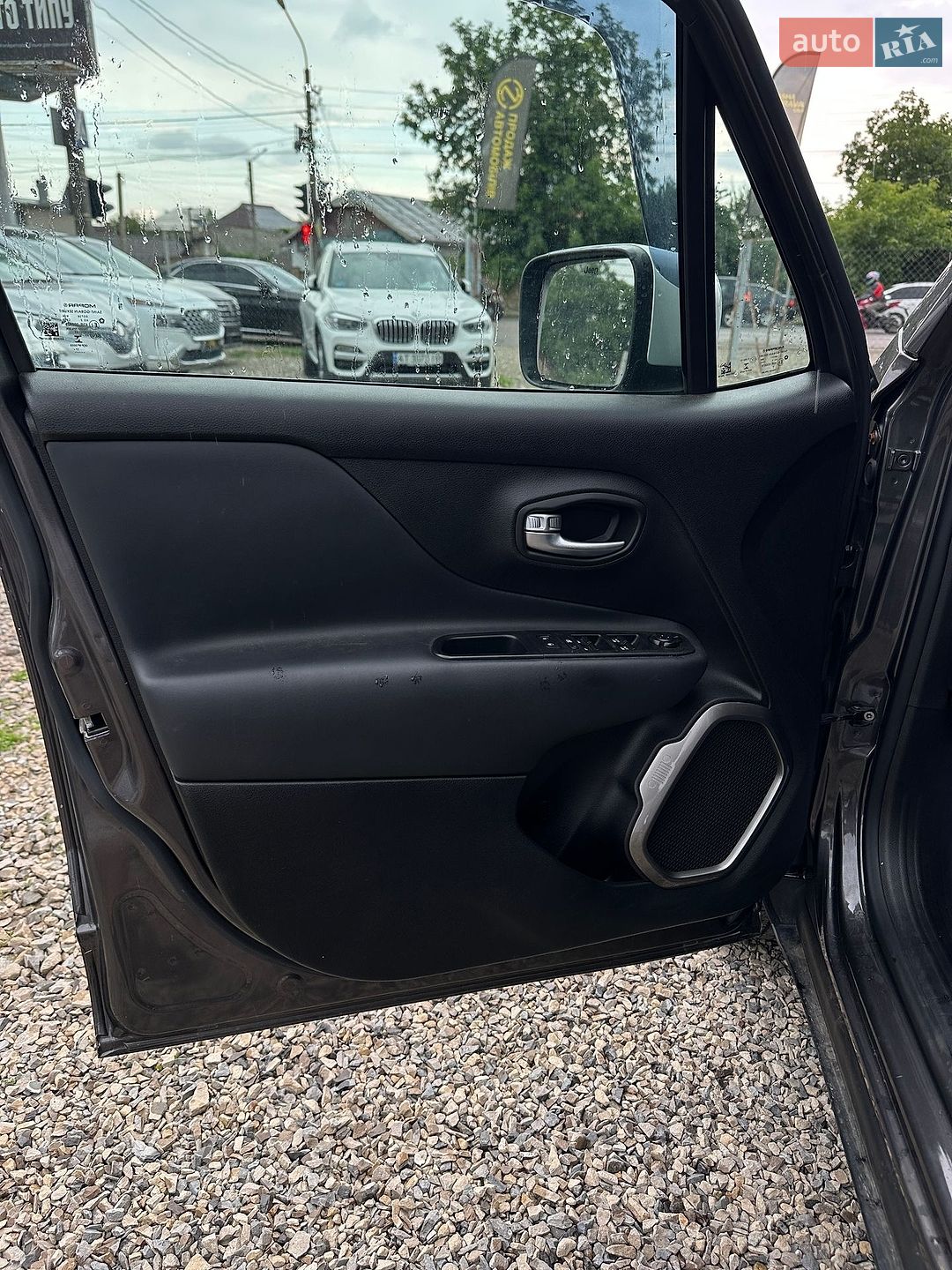 Jeep Renegade 2018 VIN ZACCJBDB6JPG86493 фото оголошення 9 з 18