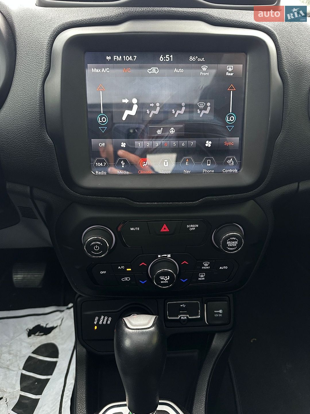 Jeep Renegade 2018 VIN ZACCJBDB6JPG86493 фото оголошення 16 з 18
