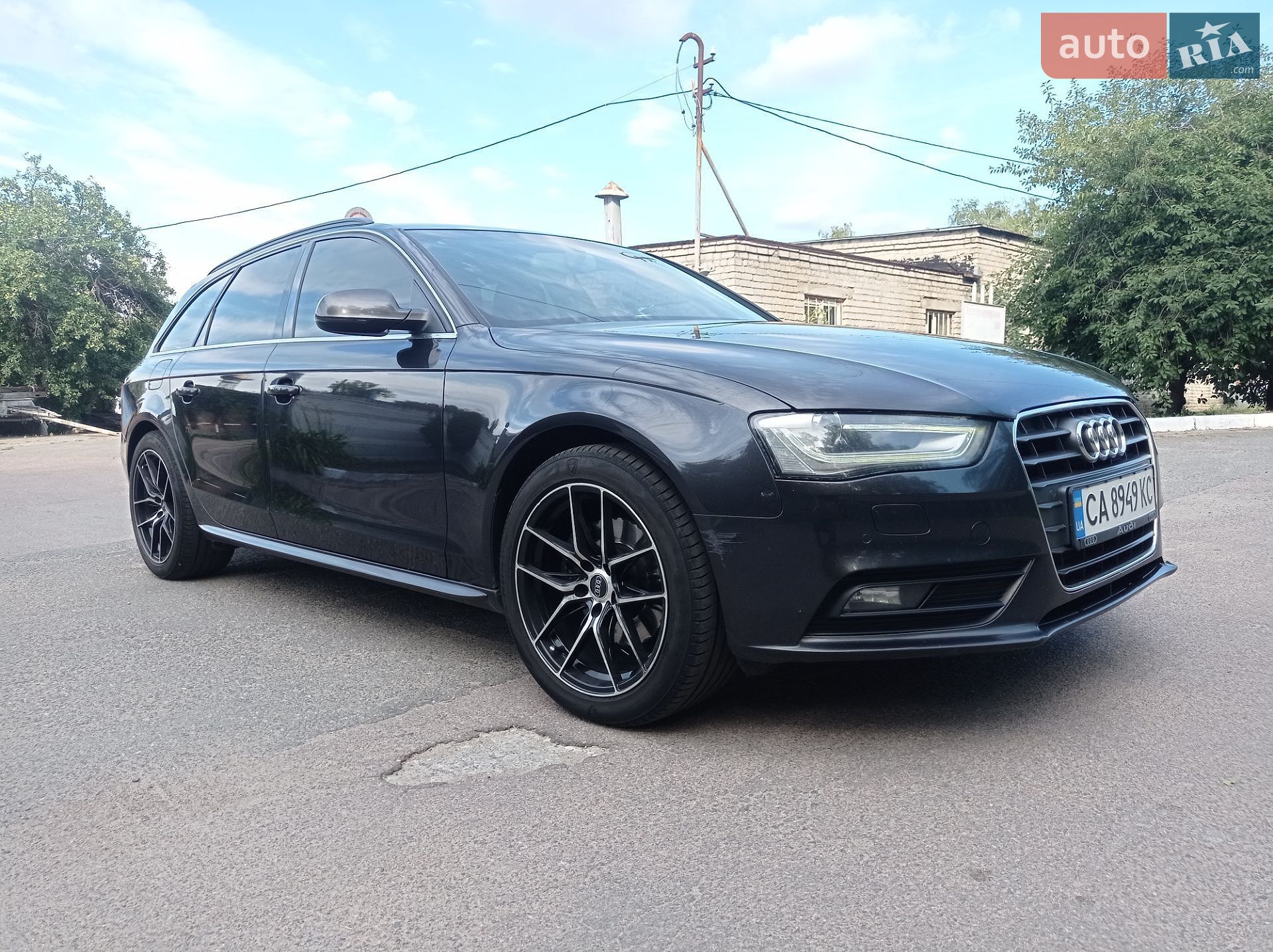 Audi A4 2012 VIN WAUZZZ8K5DA058626 фото оголошення 3 з 15