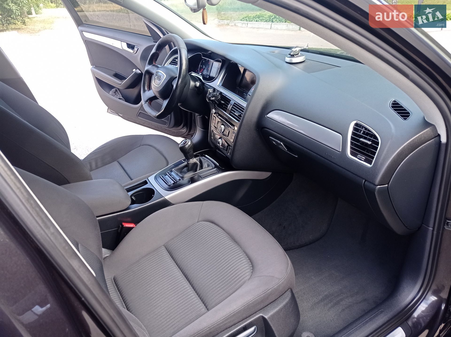 Audi A4 2012 VIN WAUZZZ8K5DA058626 фото оголошення 12 з 15