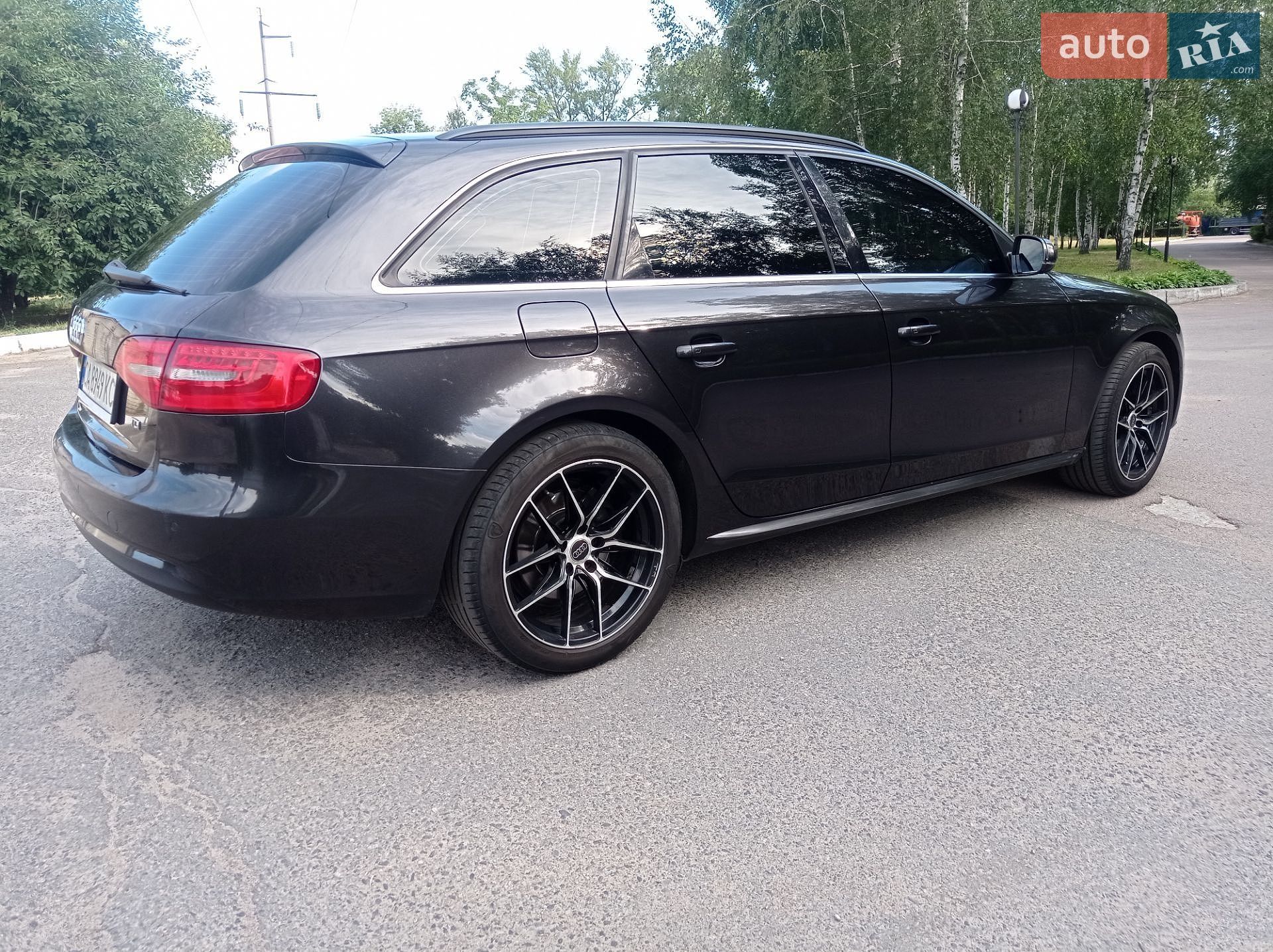 Audi A4 2012 VIN WAUZZZ8K5DA058626 фото оголошення 5 з 15