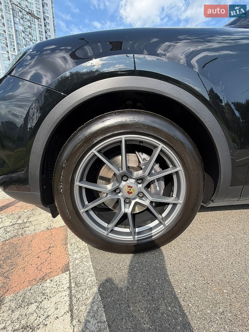 Porsche Cayenne 2023 VIN WP1ZZZ9YZRDA02140 фото оголошення 19 з 30