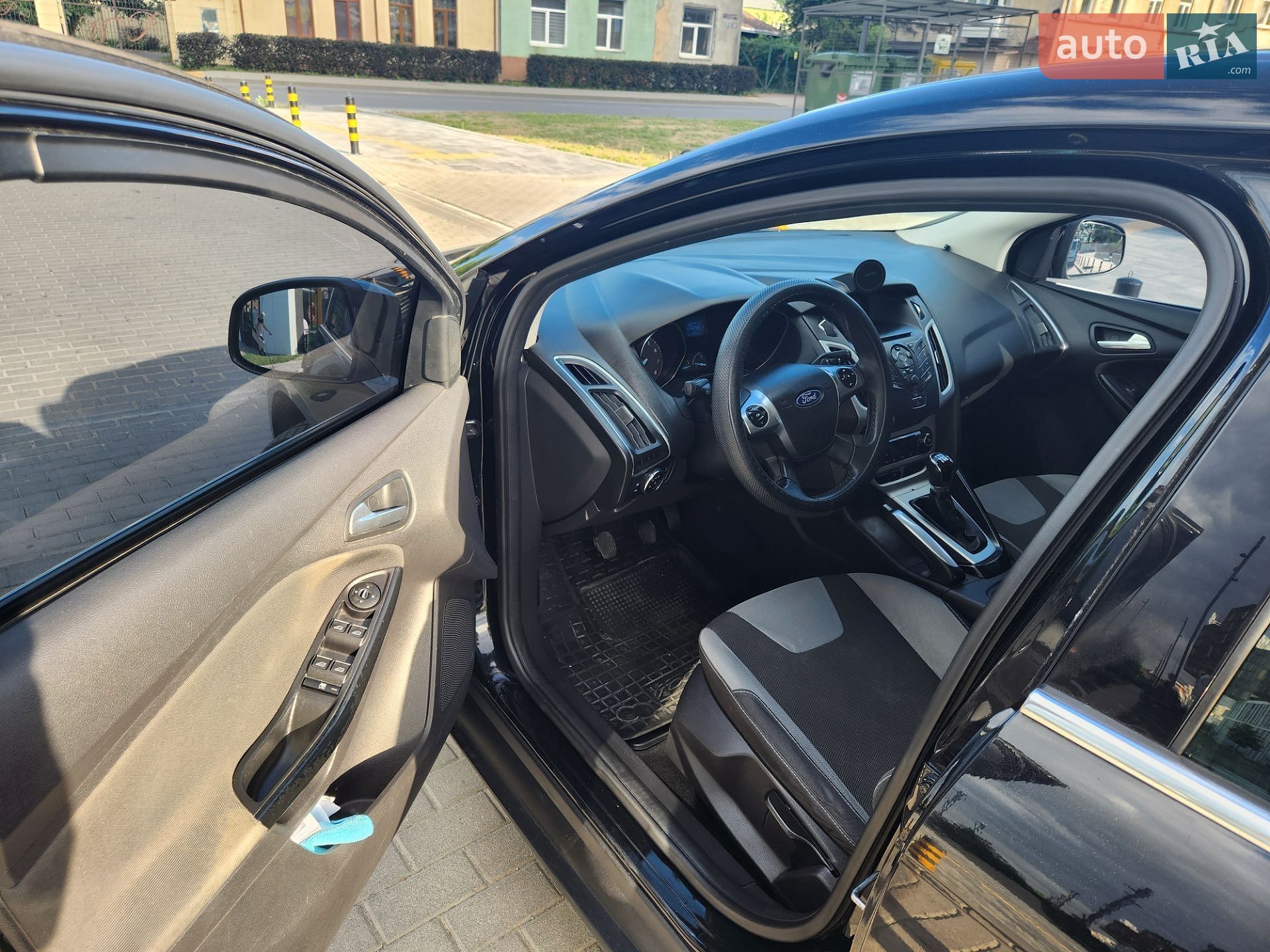 Ford Focus 2012 VIN WF0KXXGCBKCC23399 фото оголошення 10 з 15