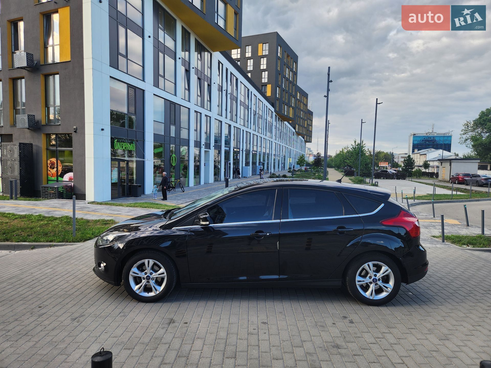 Ford Focus 2012 VIN WF0KXXGCBKCC23399 фото оголошення 3 з 15