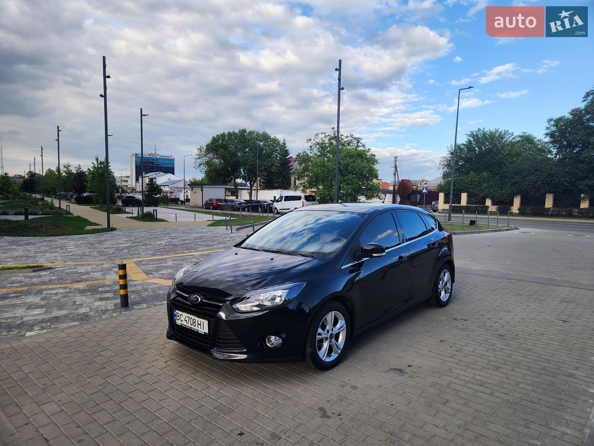 Ford Focus 2012 VIN WF0KXXGCBKCC23399 фото оголошення 4 з 15