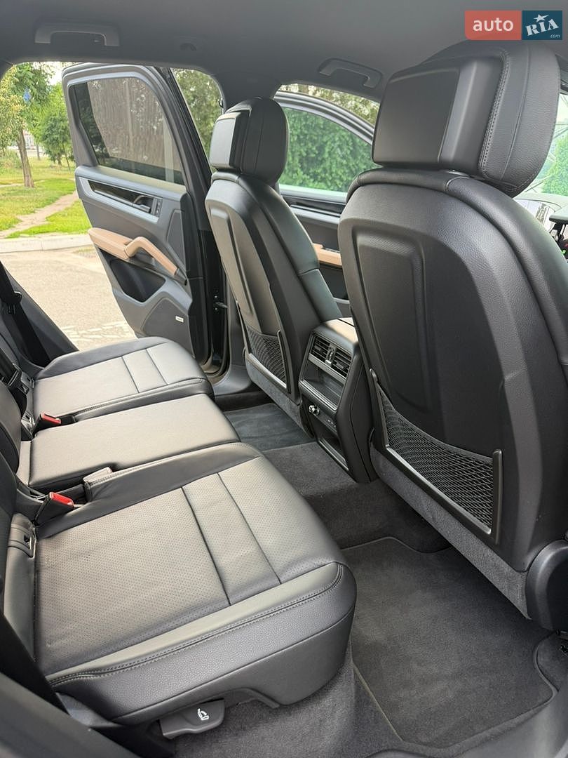 Porsche Cayenne 2023 VIN WP1ZZZ9YZRDA02140 фото оголошення 18 з 30