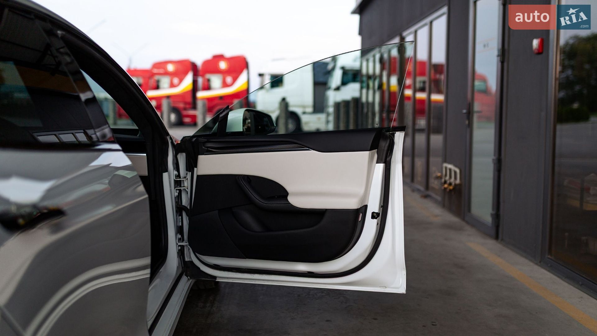 Tesla Model S 2022 VIN 5YJSA1E64NF496616 фото оголошення 47 з 70