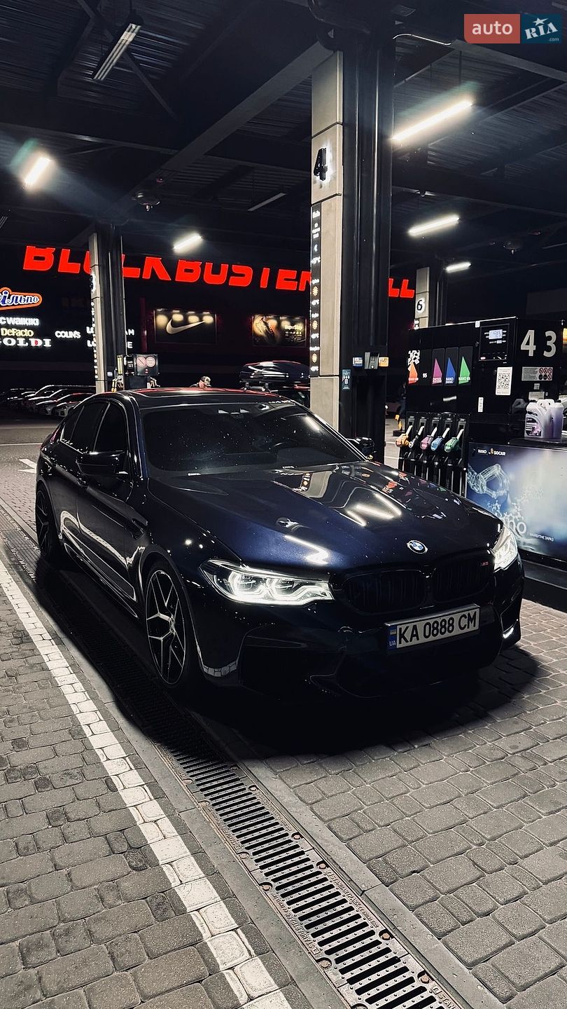 BMW 5 Series 2019 VIN WBAJS7C01LCD45785 фото оголошення 2 з 10