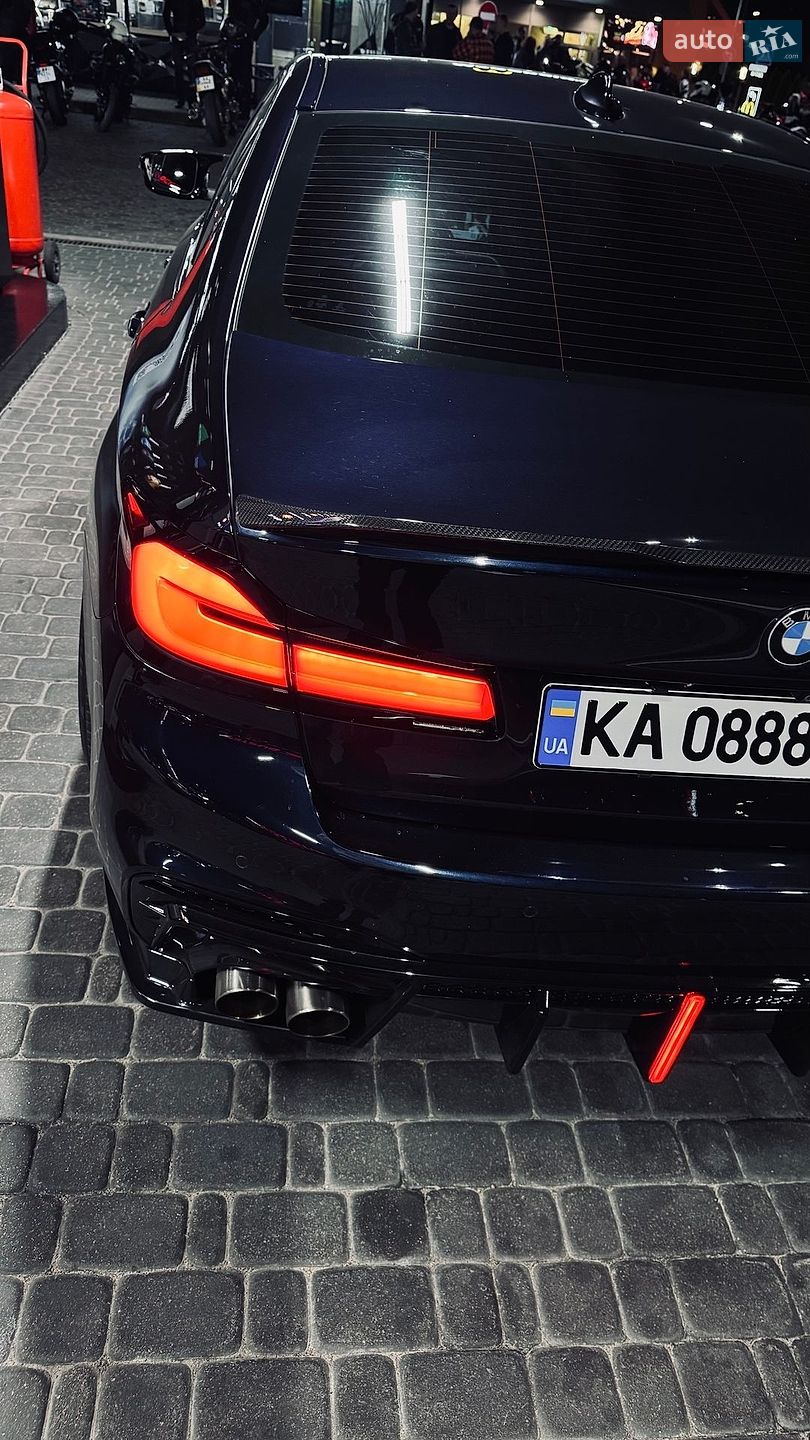 BMW 5 Series 2019 VIN WBAJS7C01LCD45785 фото оголошення 3 з 10