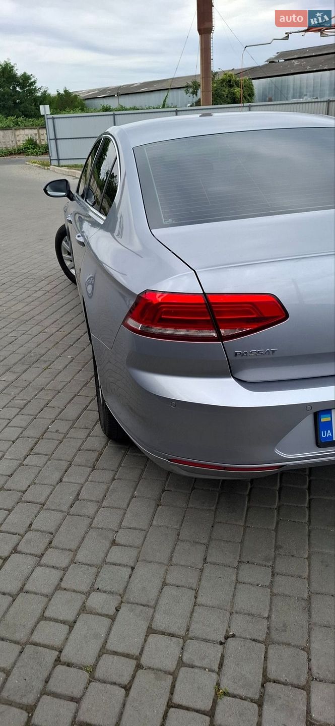 Volkswagen Passat 2018 VIN WVWZZZ3CZKE040656 фото оголошення 7 з 20
