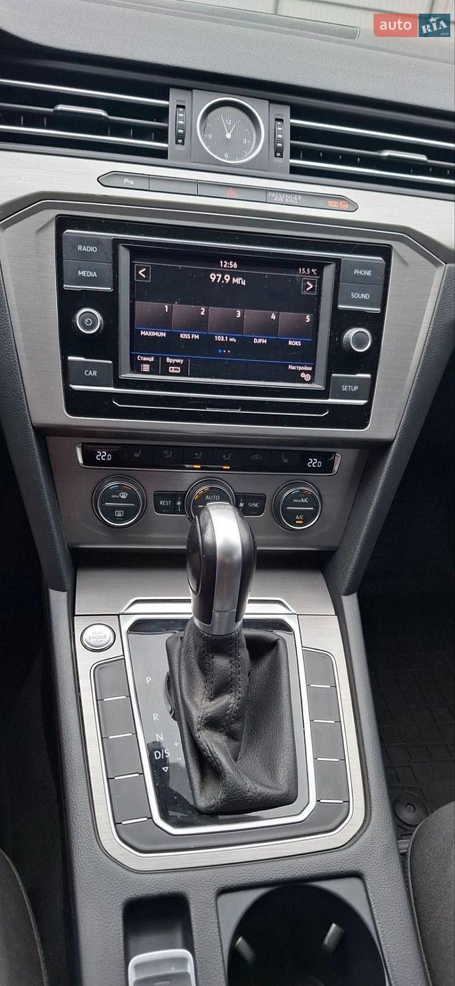 Volkswagen Passat 2018 VIN WVWZZZ3CZKE040656 фото оголошення 12 з 20
