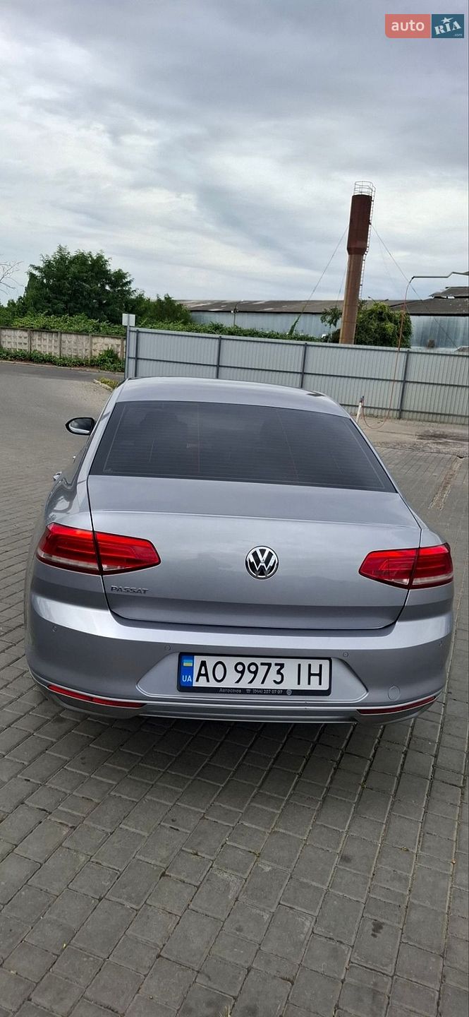 Volkswagen Passat 2018 VIN WVWZZZ3CZKE040656 фото оголошення 16 з 20