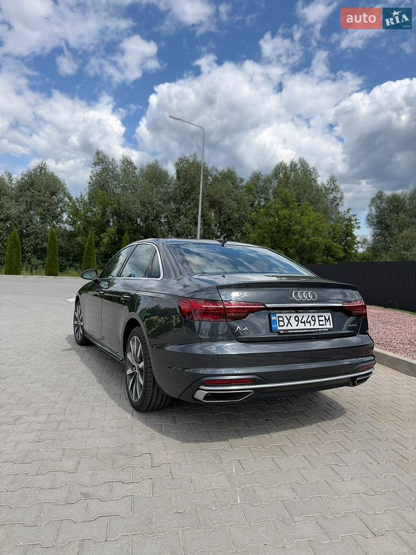 Audi A4 2020 VIN WAUABAF47MN007192 фото оголошення 4 з 8