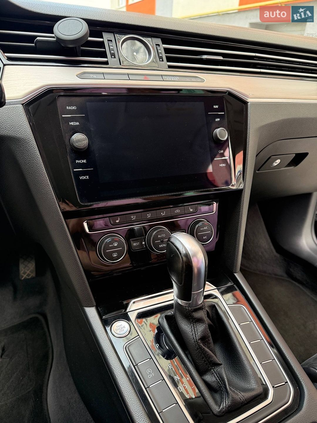 Volkswagen Passat 2017 VIN WVWZZZ3CZJE045314 фото оголошення 21 з 32