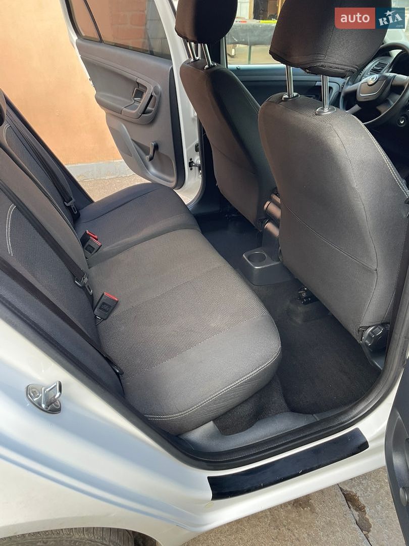 Skoda Fabia 2012 VIN Y6UJC45J7CB503912 фото оголошення 5 з 11