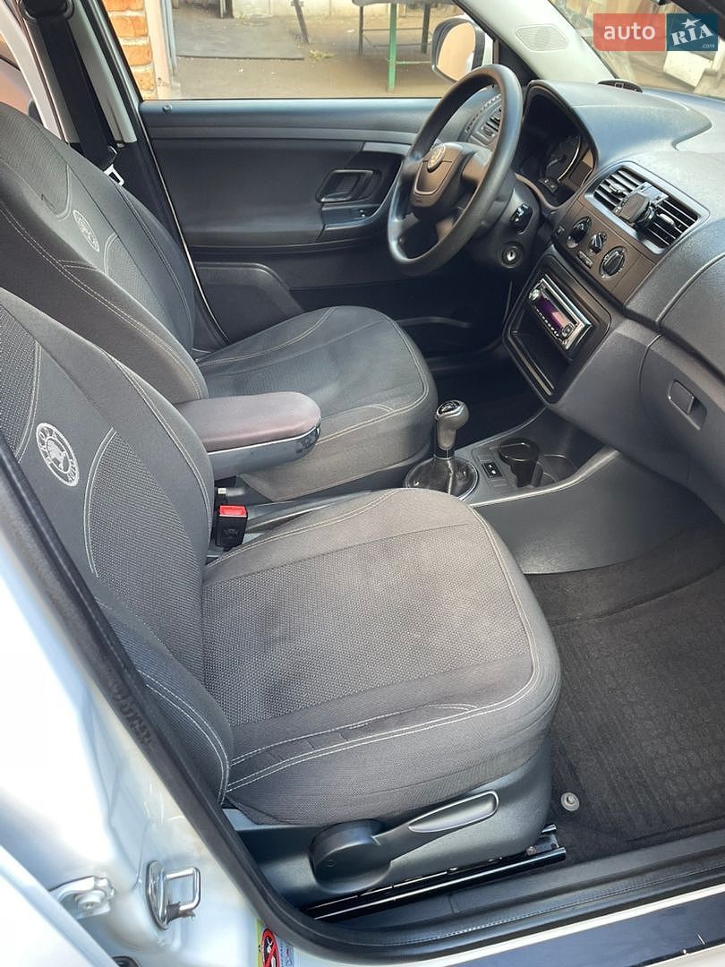 Skoda Fabia 2012 VIN Y6UJC45J7CB503912 фото оголошення 7 з 11