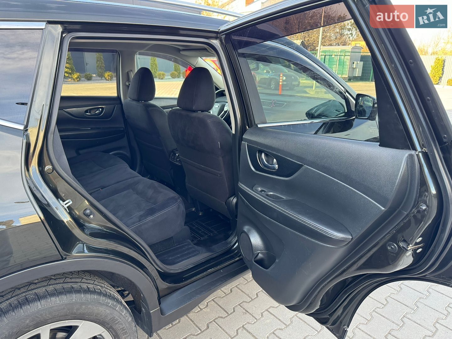 Nissan X-Trail 2017 VIN JN1TCAT32U0059654 фото оголошення 35 з 41