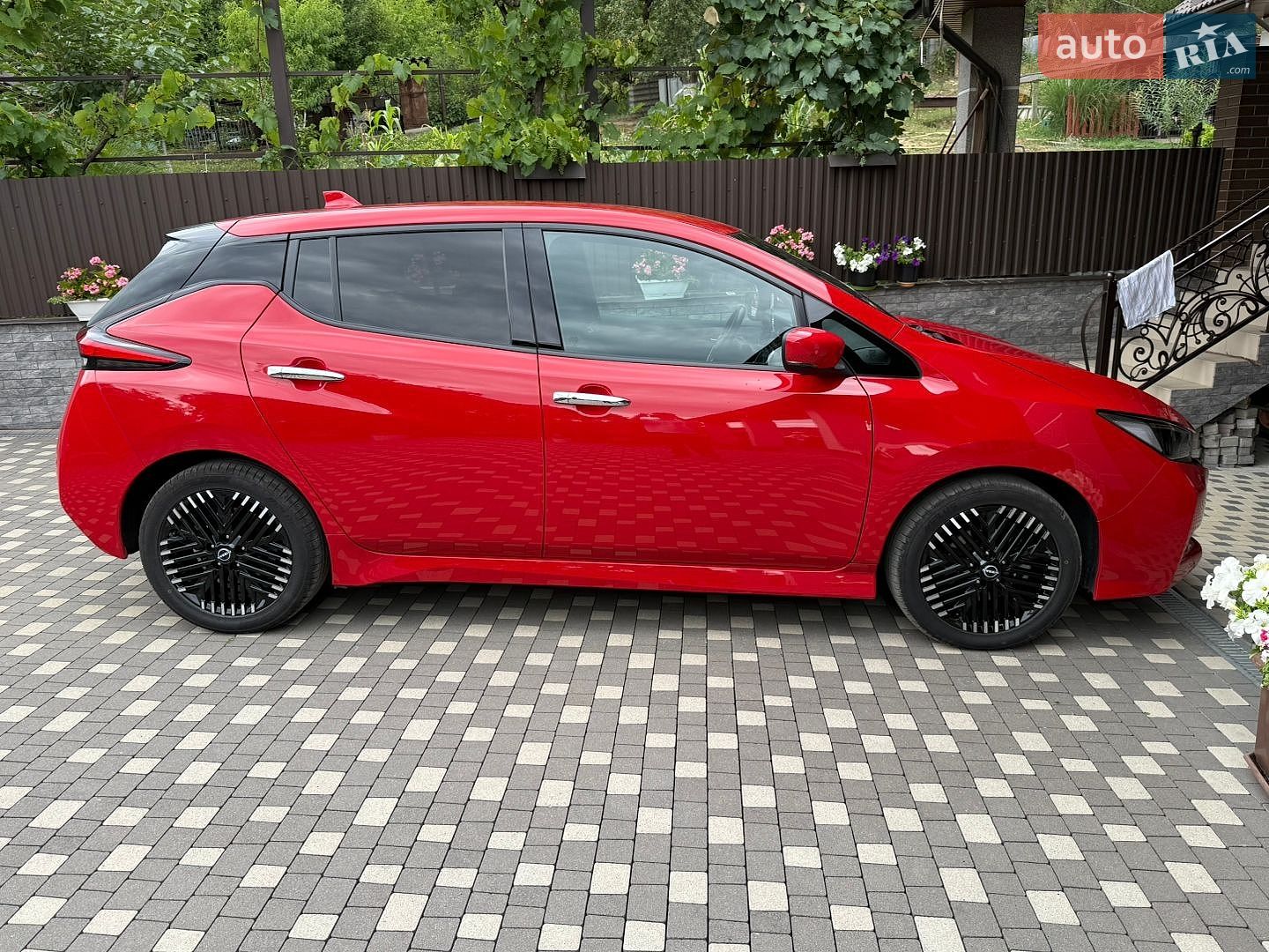 Nissan Leaf 2022 VIN SJNFAAZE1U0162151 фото оголошення 2 з 10