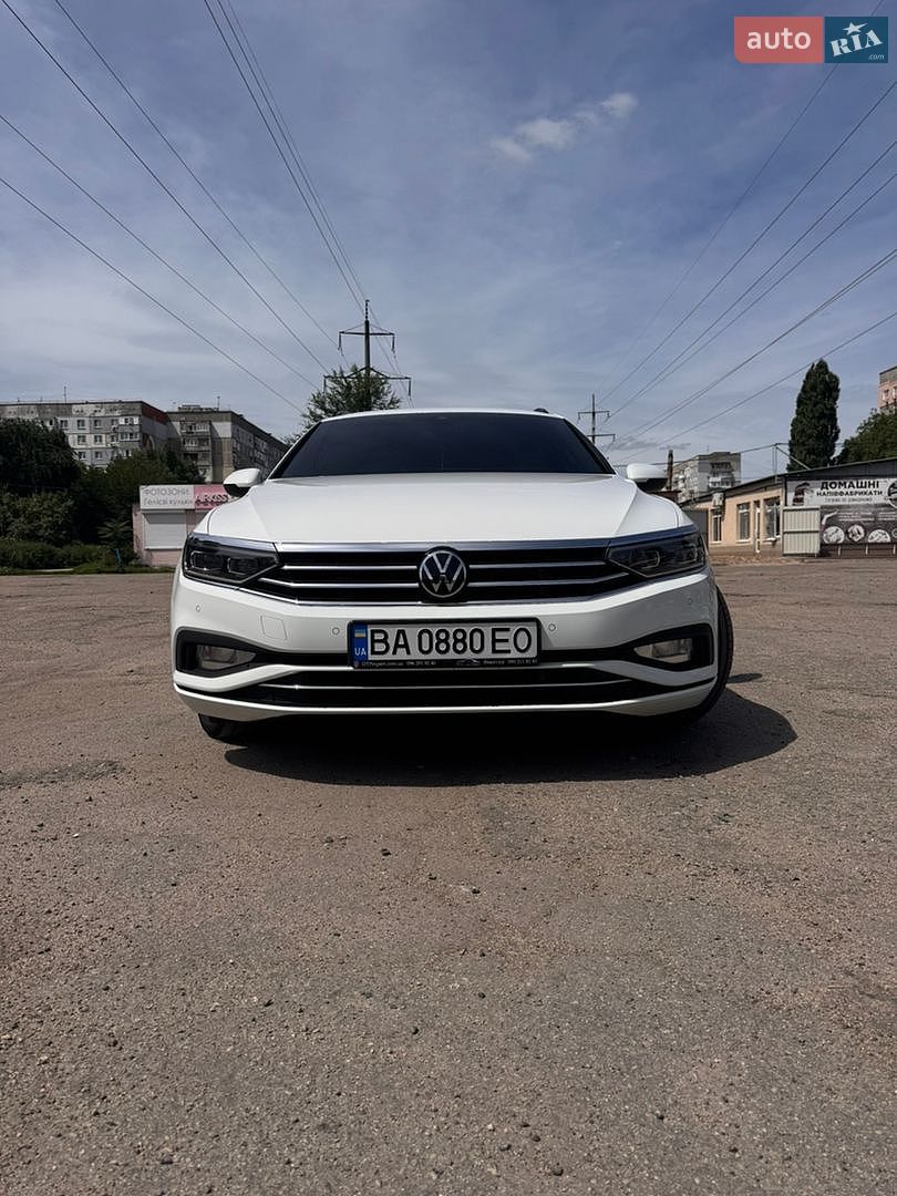 Volkswagen Passat 2020 VIN WVWZZZ3CZME051874 фото оголошення 2 з 32