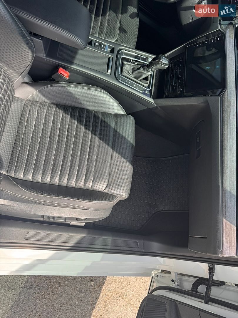 Volkswagen Passat 2020 VIN WVWZZZ3CZME051874 фото оголошення 18 з 32