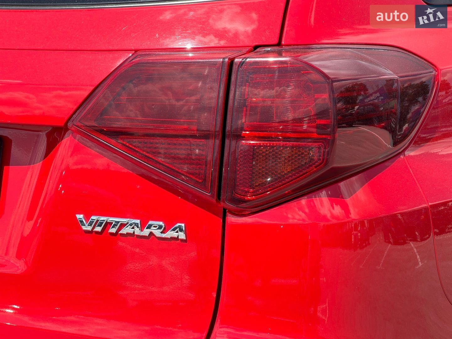 Suzuki Vitara 2019 VIN TSMLYD01S00674108 фото оголошення 14 з 15